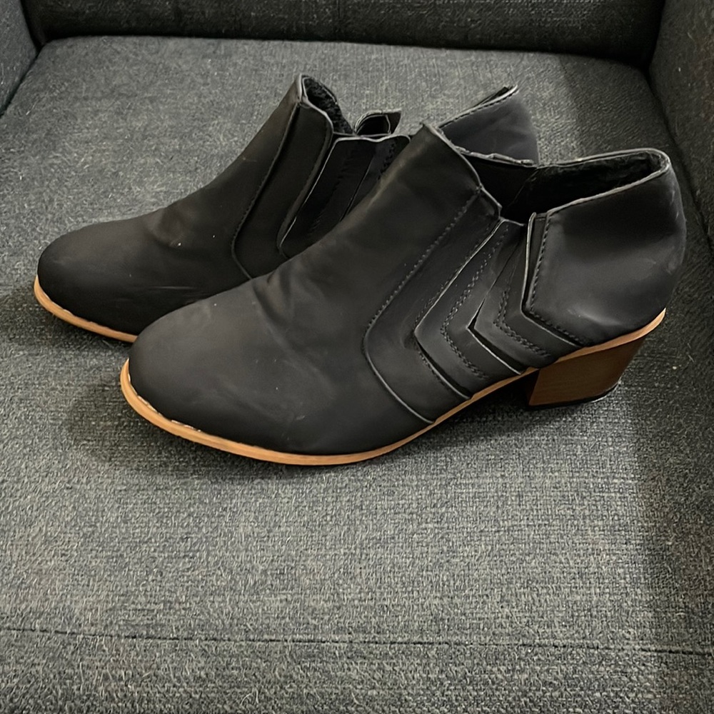 Black ankle booties